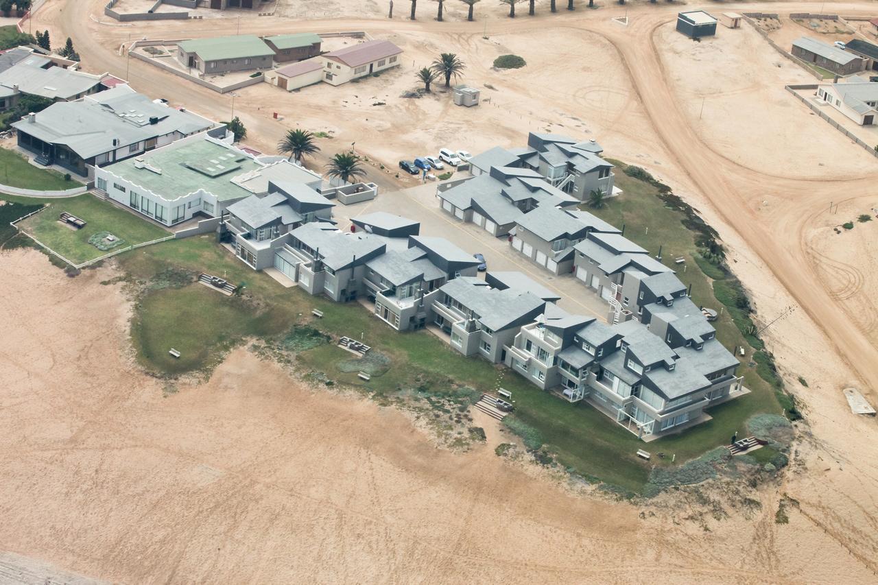First Group Desert Rose Henties Bay Exteriör bild